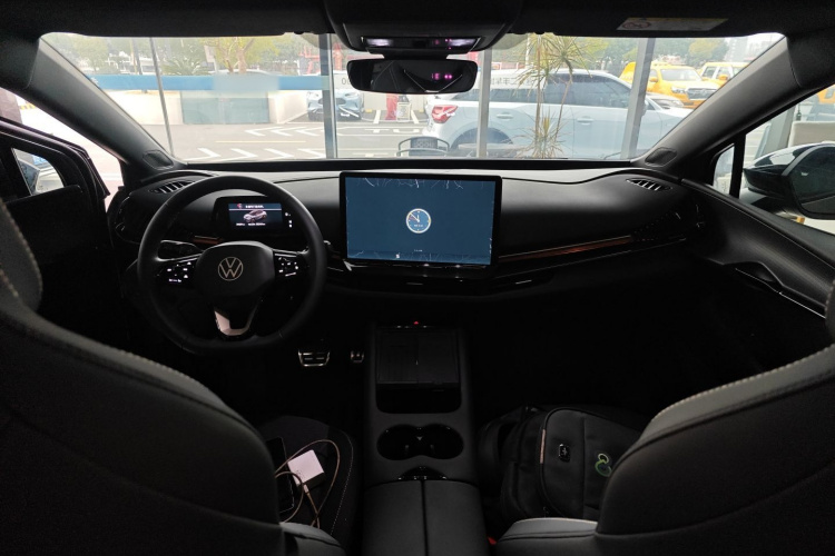 大众 ID.UNYX 与众 2025款 Pure中控内饰12