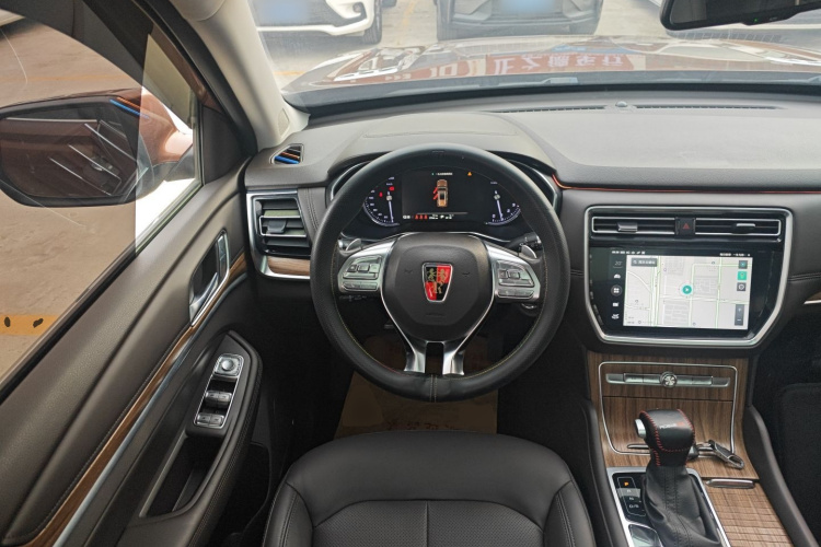 荣威RX8 2018款 30T 智联网两驱旗舰版中控内饰13