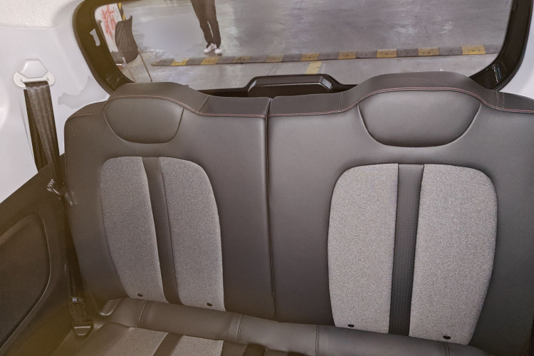 五菱汽车 宏光MINIEV 2022款 GAMEBOY 200km 玩咖款 磷酸铁锂中控内饰21