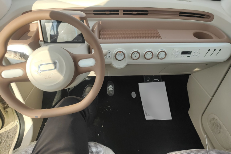 奔腾小马 2026款 222km 萌趣马 Plus中控内饰12