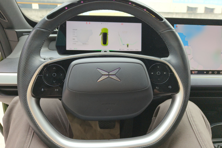 小鹏P7 2021款 670E鹏翼版中控内饰13