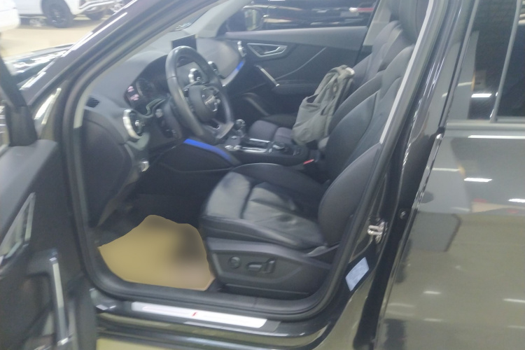 奥迪Q2L 2022款 35 TFSI 时尚动感型中控内饰19