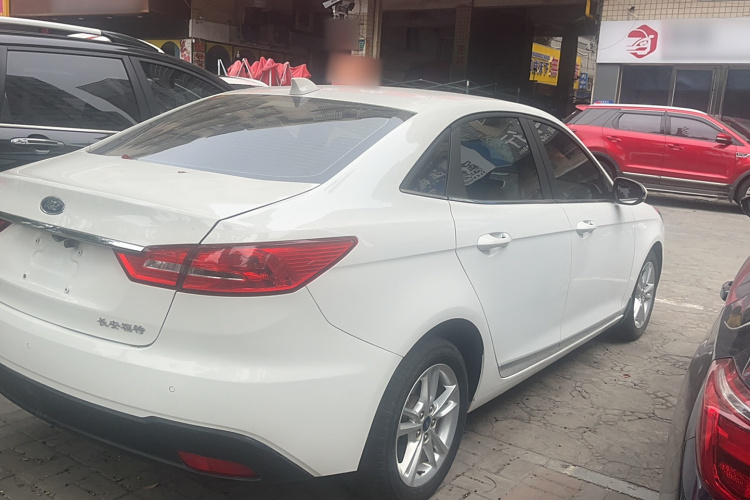 福特 福睿斯 2019款 改款 1.5L 自动悦享型 国VI车身外观6005