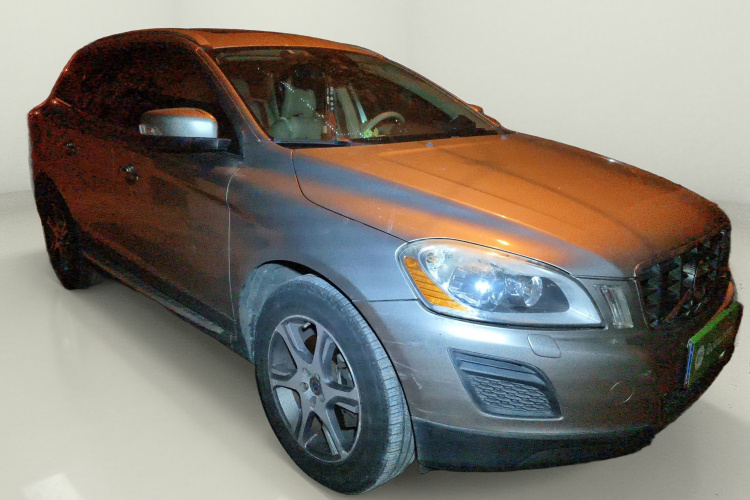 沃尔沃XC60(进口) 2012款 T6 AWD舒适版车身外观3