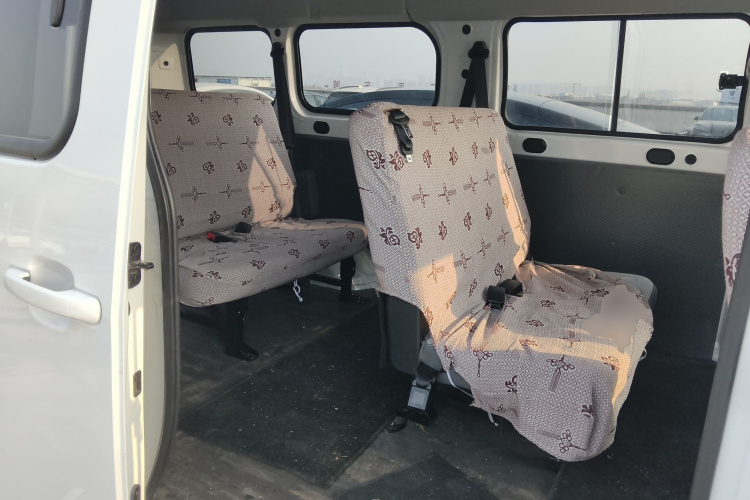 五菱汽车 五菱扬光 2025款 400km 客车版舒适型中控内饰21