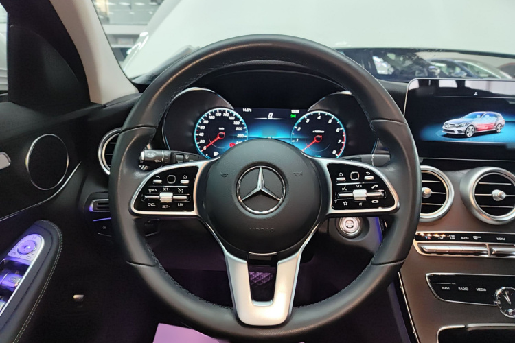 奔驰C级(进口) 2020款 改款 C 260 旅行轿车局部细节13