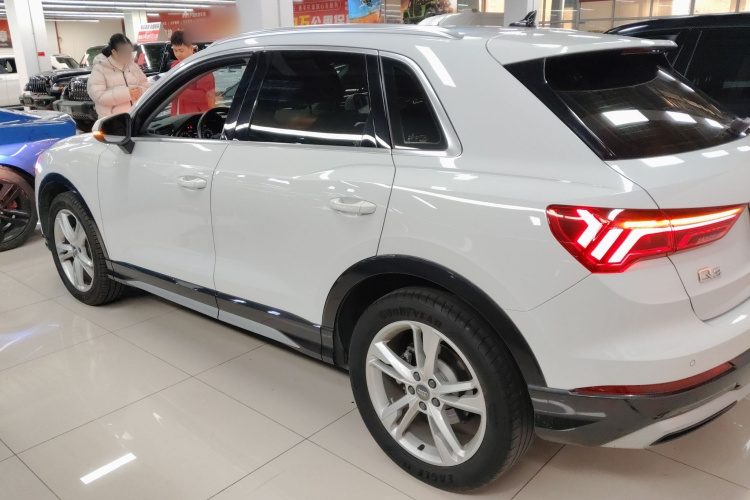 奥迪Q3 2019款 35 TFSI 时尚致雅型车身外观6003