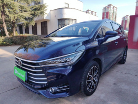 比亚迪 宋MAX 2017款 1.5T 自动智联尊贵型 7座
