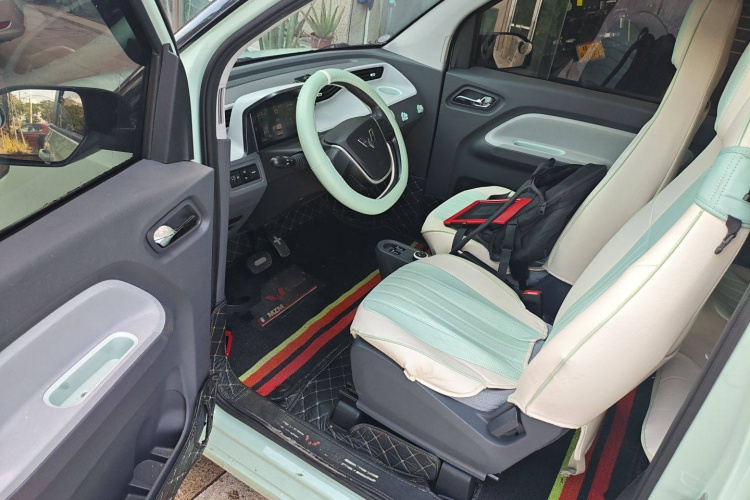 五菱汽车 宏光MINIEV 2021款 马卡龙臻享款 磷酸铁锂中控内饰7003