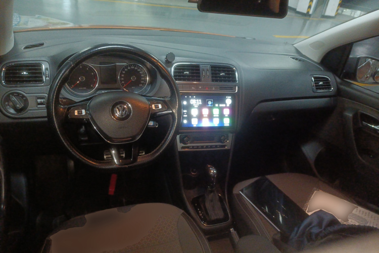 大众 2014款 1.6L Cross Polo 自动中控内饰7002