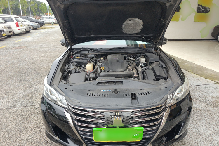 丰田 皇冠 2018款 2.0T 运动版机舱底盘24