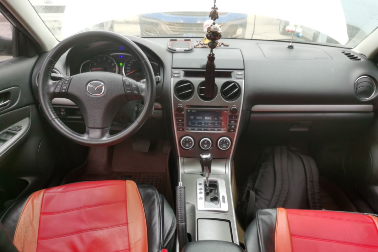 马自达6 2015款 2.0L 自动时尚型中控内饰12