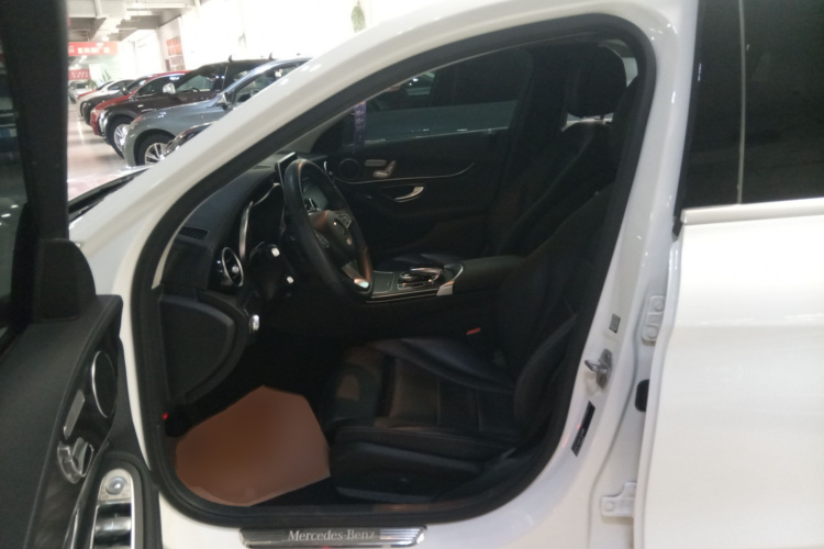 奔驰C级 2015款 改款 C 200 L 运动型局部细节19