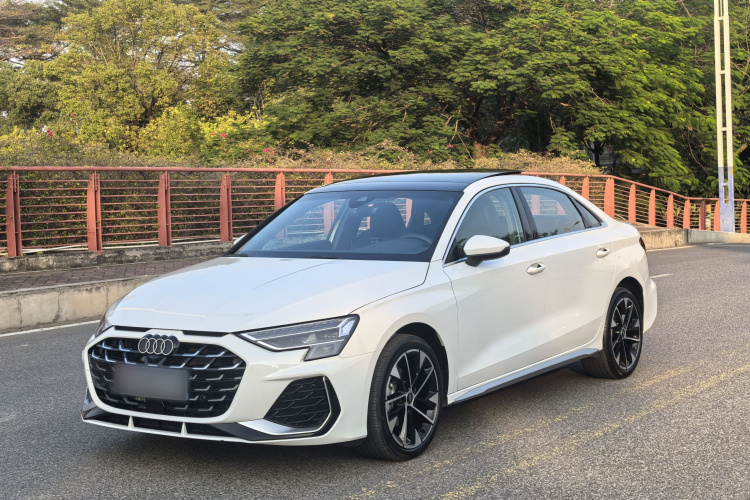 奥迪A3 2025款 A3L Limousine 35TFSI 飞驰尊享型车身外观6001