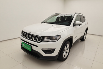 Jeep 指南者 2020款 220T 自动精英版