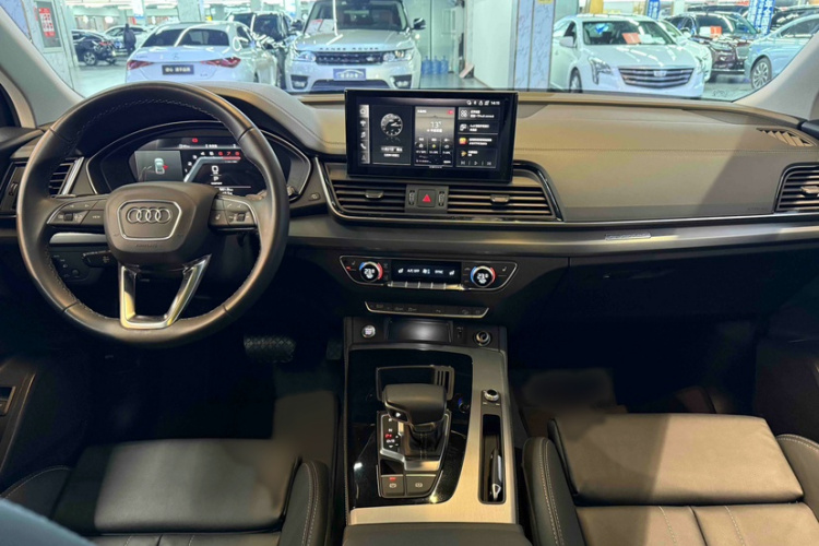 奥迪Q5L 2022款 40T 时尚动感型车身外观6014