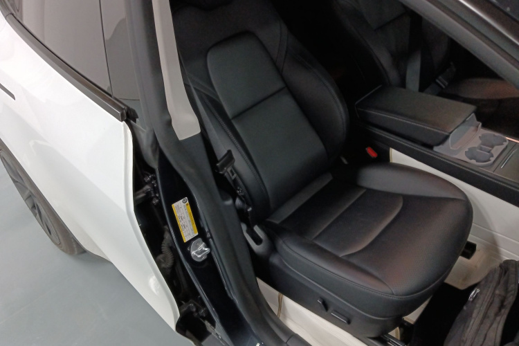 特斯拉 Model Y 2024款 后轮驱动版局部细节41