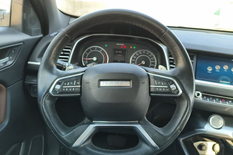 哈弗H6 2017款 蓝标 1.5T 自动两驱智尚型中控内饰13