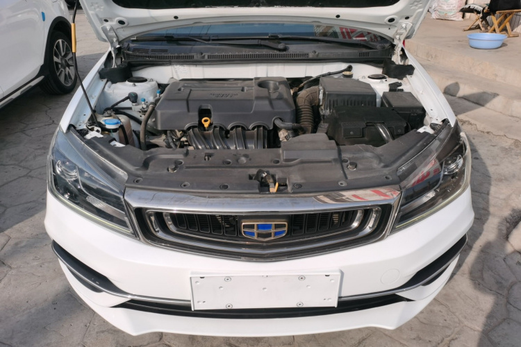 吉利汽车 帝豪 2018款 1.5L 手动向上互联版机舱底盘24