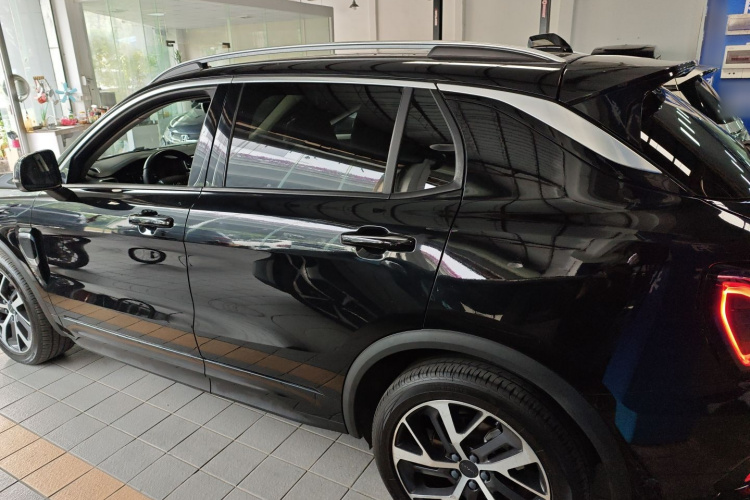 领克01 EM-P 2019款 1.5T PHEV 劲Pro 国VI车身外观6003