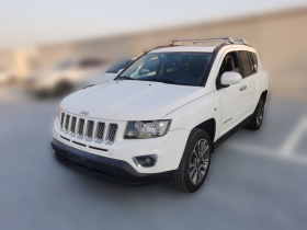 Jeep 指南者(进口) 2014款 2.4L 四驱豪华导航版