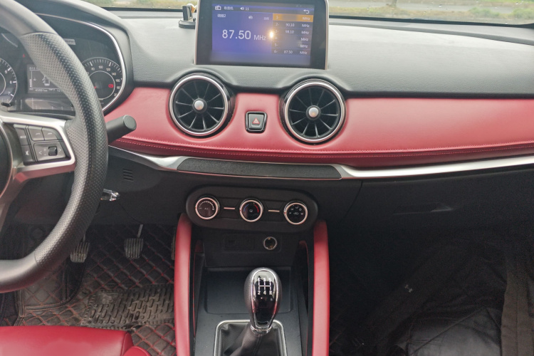 东风风光 风光500 2021款 1.5L 手动乐享型局部细节16