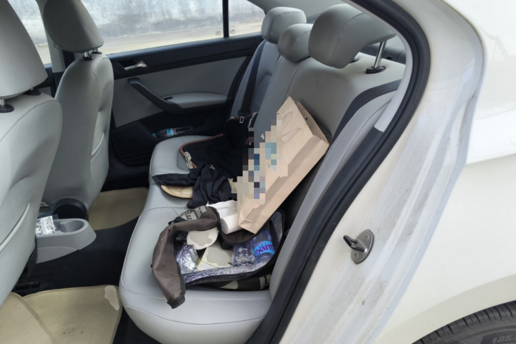 斯柯达 昕锐 2013款 1.6L 手动智选型中控内饰21