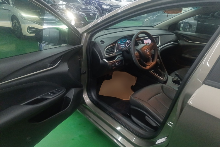 别克 英朗 2021款 1.3T 自动轻混动精英型中控内饰20