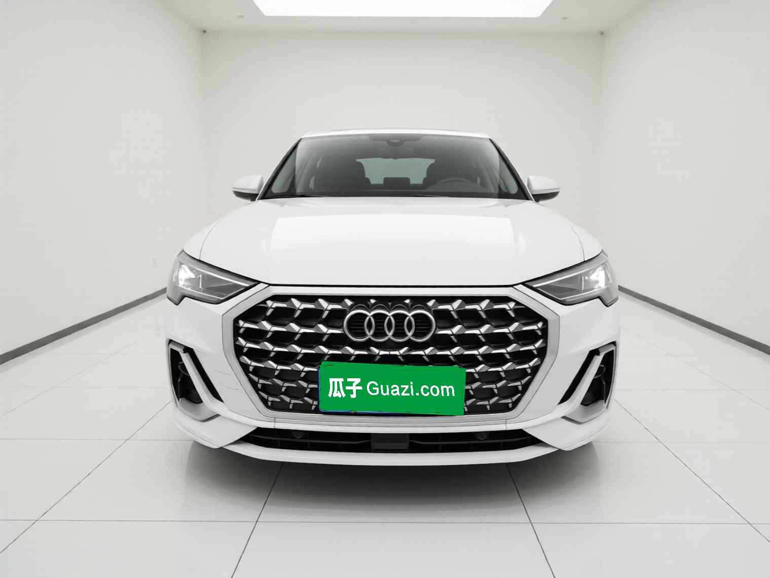 奥迪Q3 2024款 35 TFSI 时尚动感型(1)