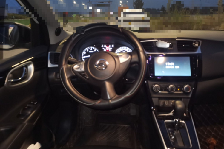 日产 轩逸 2019款 经典 1.6XL CVT豪华版中控内饰13