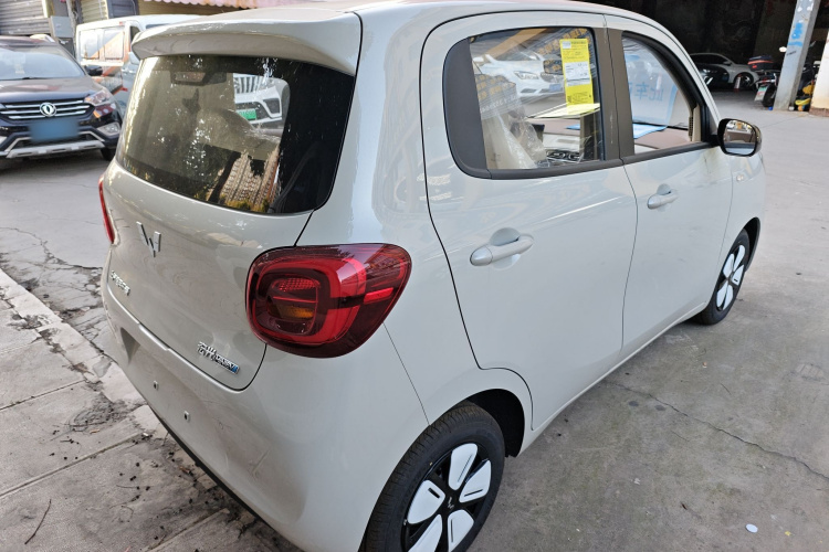 五菱汽车 宏光MINIEV 2025款 四门版 进阶款车身外观6005