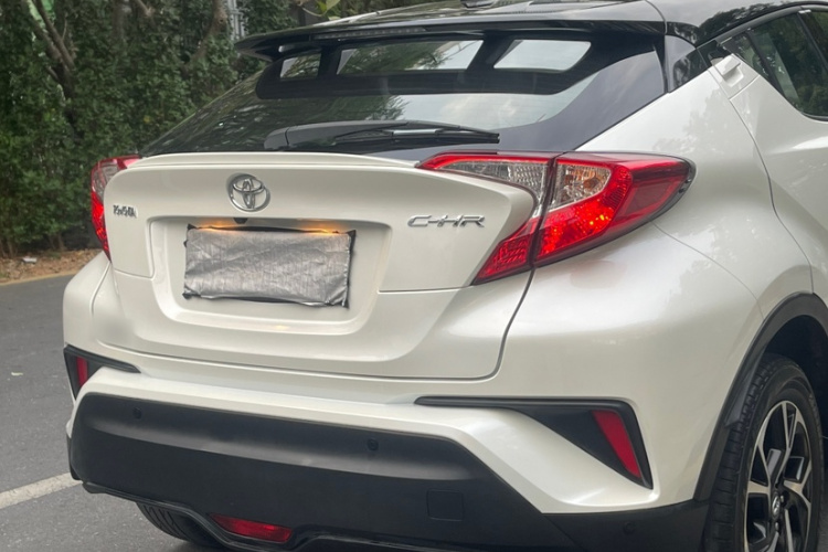 丰田C-HR 2020款 2.0L 领先版车身外观6001