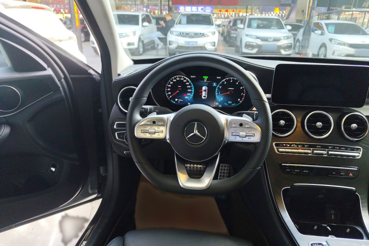 奔驰C级 2020款 C 260 L 运动版局部细节13