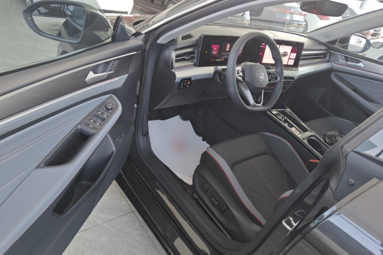 大众 2024款 凌渡L 280TSI DSG酷辣版中控内饰20