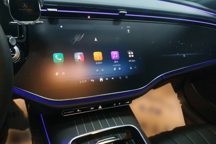 奔驰E级 2025款 改款 E 300 L 豪华型局部细节16