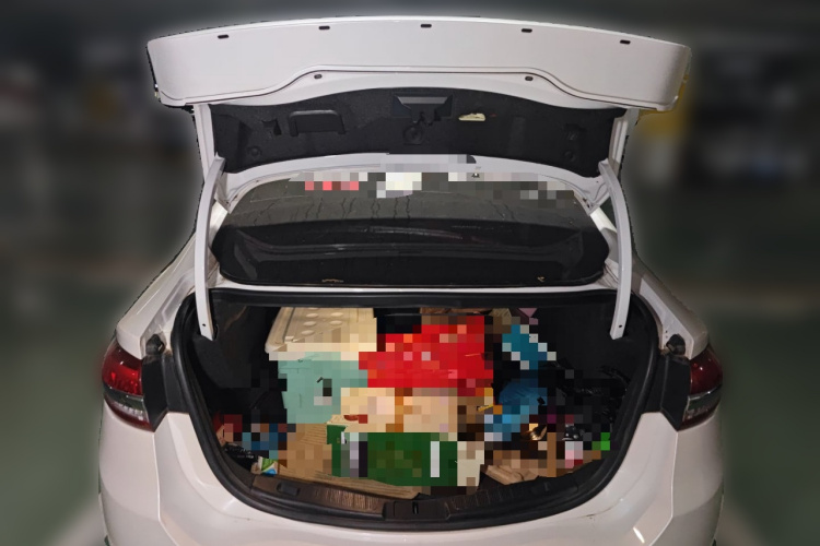 福特 蒙迪欧 2017款 EcoBoost 180 时尚型中控内饰23