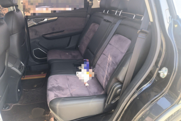 中国重汽VGV VGV U70 2020款 1.5T 自动智享豪华版 5座中控内饰7004