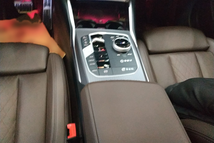 宝马3系 2023款 325Li M运动曜夜套装局部细节18