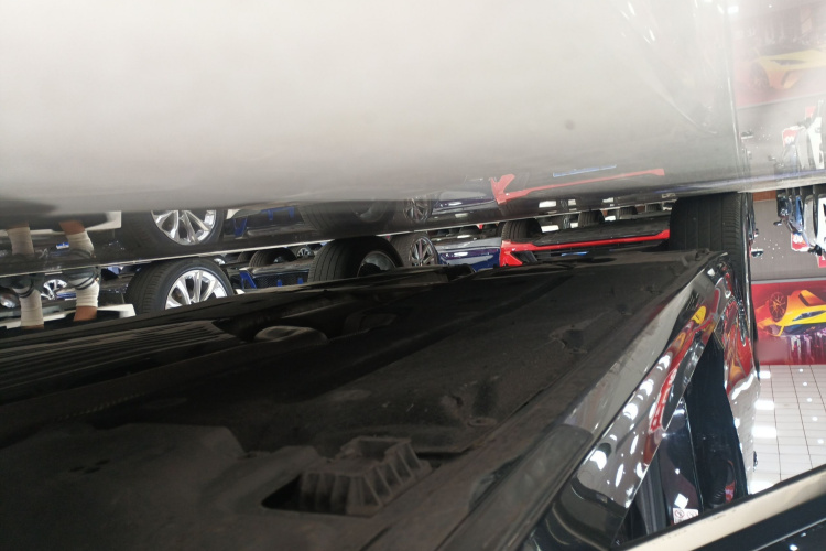 宝马5系 2018款 改款 530Li 领先型 豪华套装局部细节9001