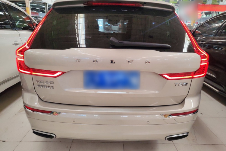 沃尔沃XC60 2020款 T5 四驱智远豪华版车身外观6