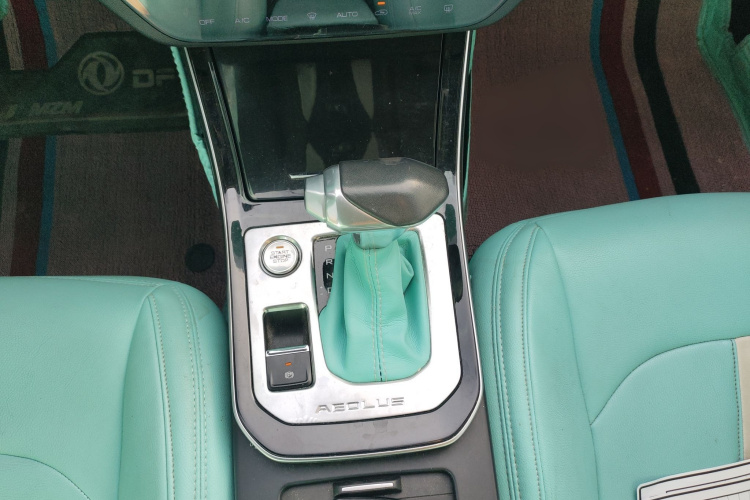 东风风神 奕炫 2020款 230T 自动炫目曜夜骑士版局部细节18