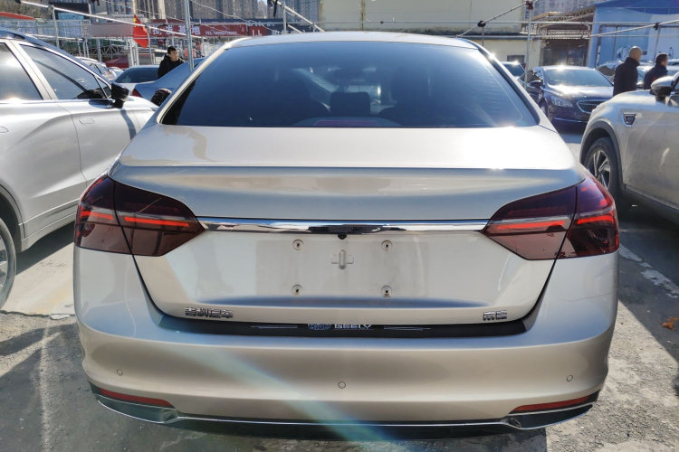 吉利汽车 帝豪 2020款 1.5L 手动豪华型车身外观6