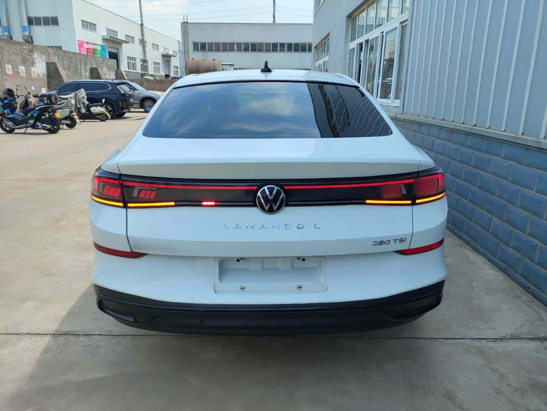 大众 2024款 凌渡L 200TSI DSG潮辣版(3)