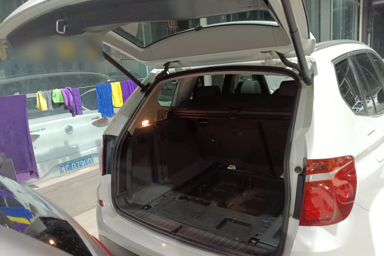 宝马X3(进口) 2016款 sDrive20i机舱底盘23