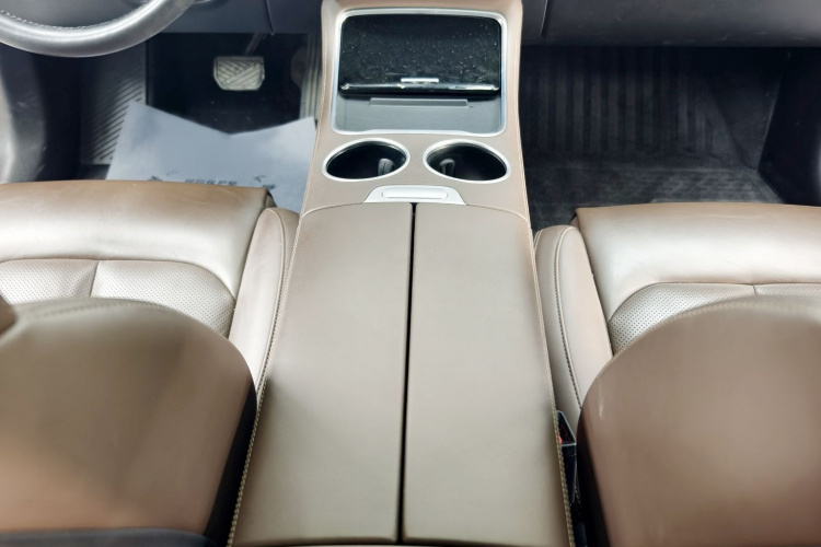 零跑汽车 零跑C01 2023款 606舒享版中控内饰7009