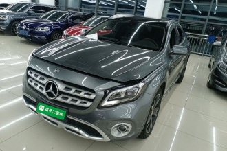 奔驰GLA 2017款 GLA 220 4MATIC 时尚型