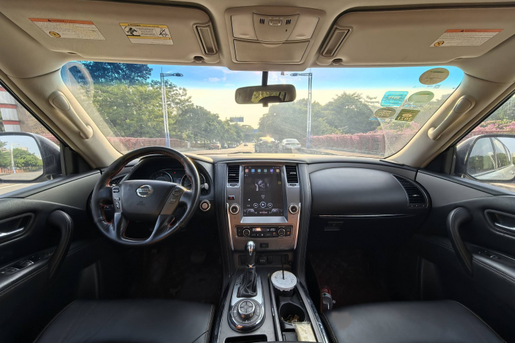 日产 途乐（平行进口）中控内饰7003