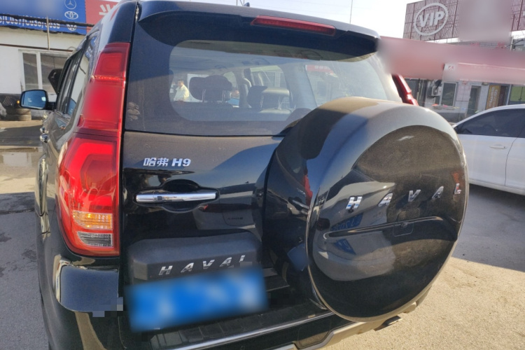 哈弗H9 2015款 2.0T 四驱豪华型 7座车身外观6