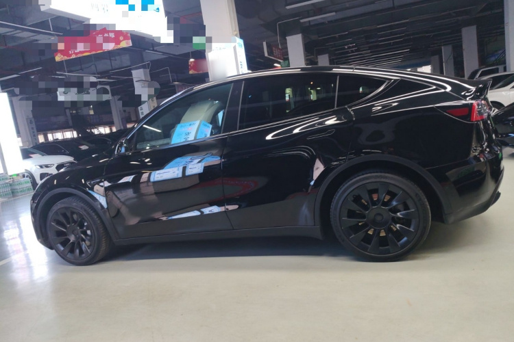 特斯拉 Model Y 2022款 长续航全轮驱动版车身外观6003