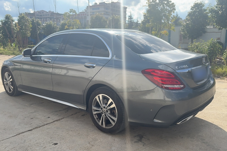 奔驰C级 2018款 C 200 L 运动版车身外观6007